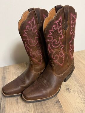 Ariat Round Up Square Toe Western Boot